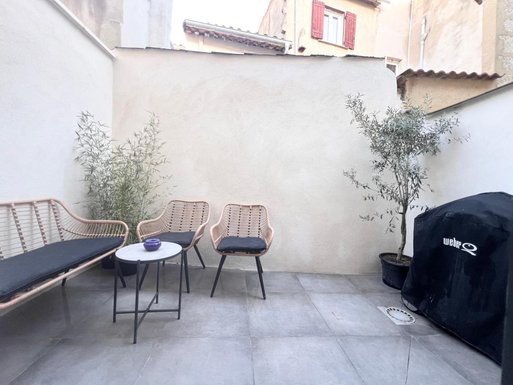 Holiday home Maison Intra-muros